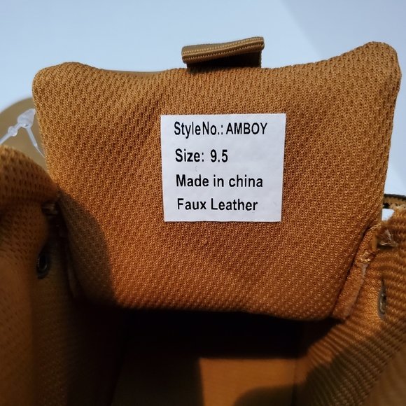 Sold  Rocawear Faux Leather Boots  Size 9.5 - Picture 8 of 11